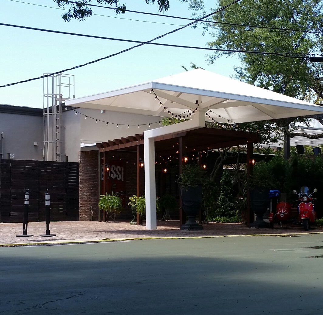 Louie Bossie Restaurant